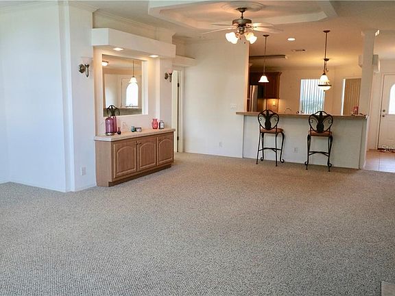 5th image of 2431 SE 24th Blvd