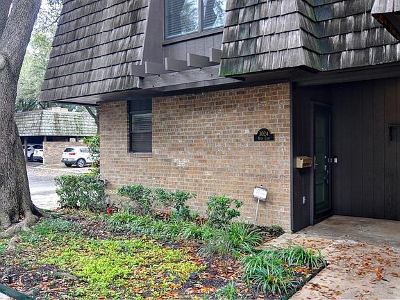 3rd image of 3024 Hulen Ct