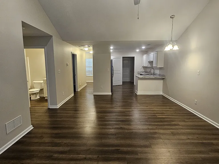 388 Anna Hume Blvd — Photo 5