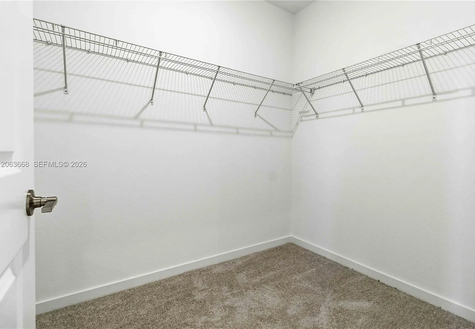 4 bed, 3.0 bath, 1876 sqft, $3,500 — Photo 2