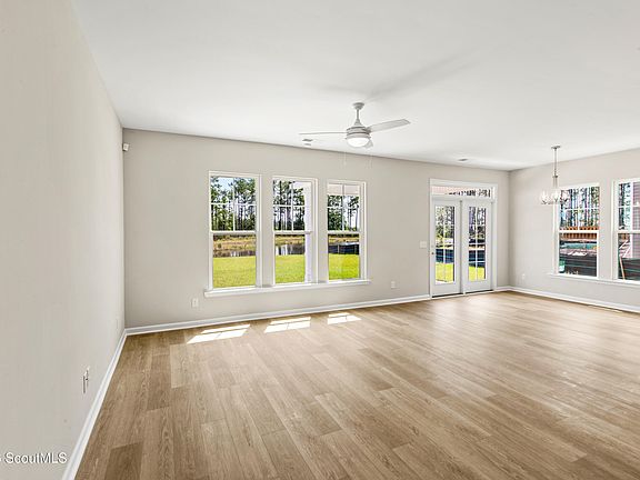 4th image of 117 Brook Dr