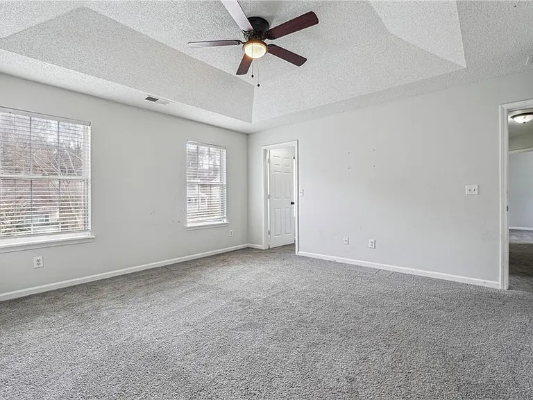 2205 Dresden Grn NW — Photo 15
