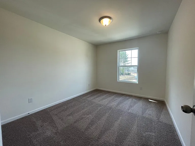 256 Abington St — Photo 11