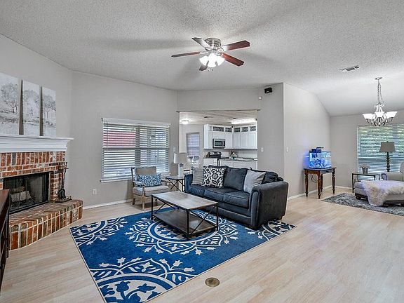 3rd image of 820 Ryanfield Ct