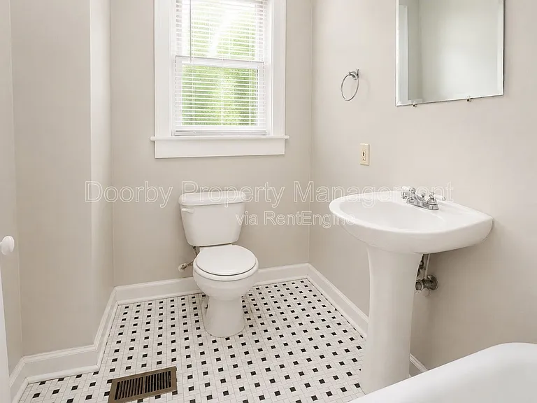 318 Tremont St #2 — Photo 12
