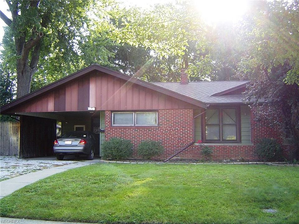 1st image of 33648 Willowick Dr