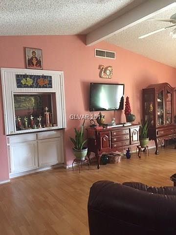 1st image of 5279 Dickens Dr
