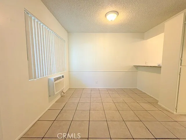 1026 W Granada Ct #2 — Photo 4