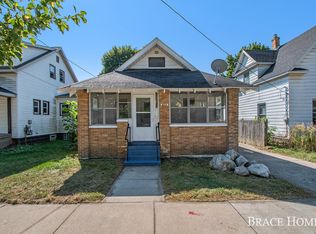 448 Spencer St NE, Grand Rapids, MI 49505