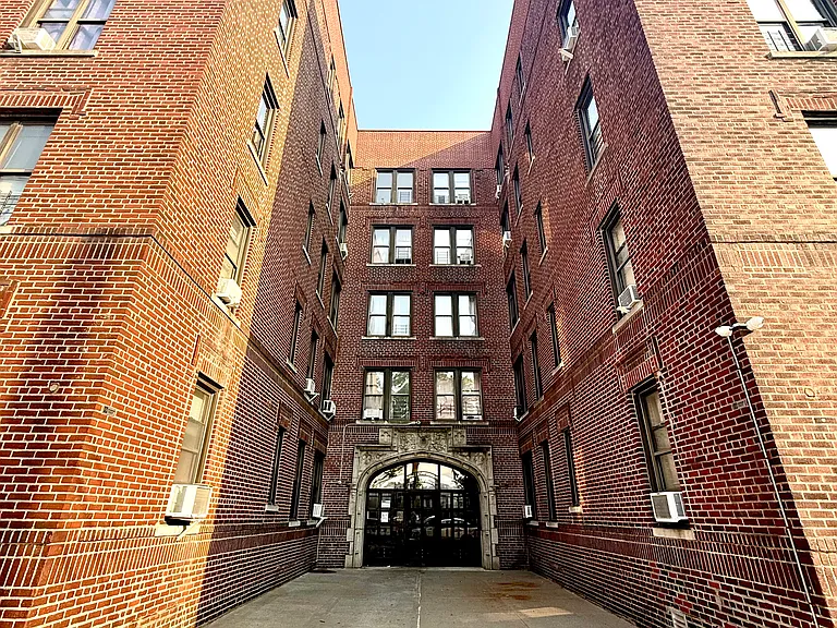 60-52 Madison St #5B — Photo 7
