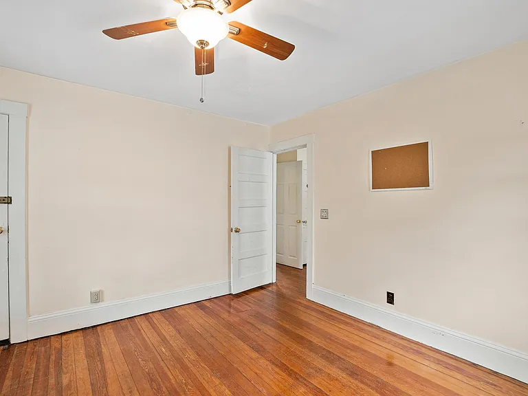 629 Wood St — Photo 14