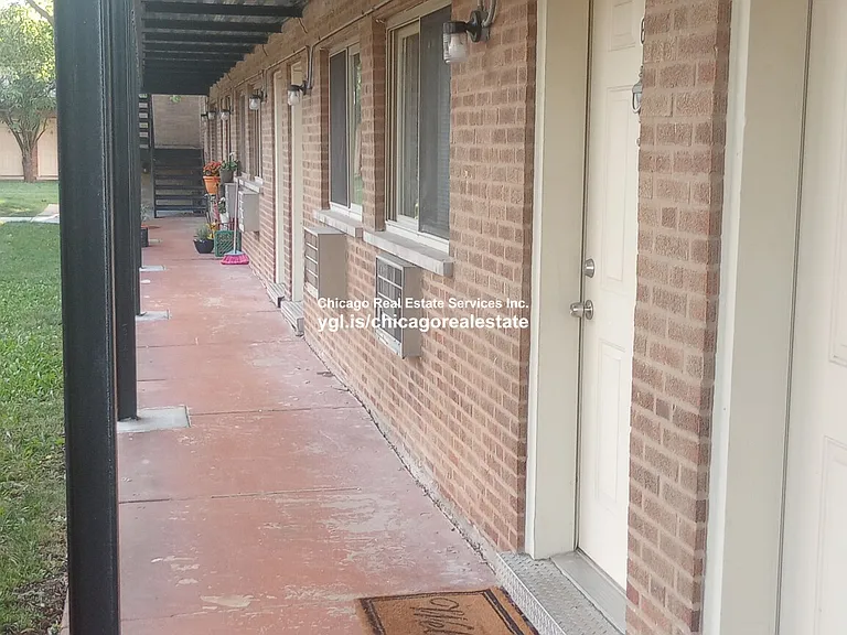 8506 Waukegan Rd #10 — Photo 1