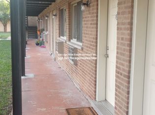 8506 Waukegan Rd APT 10, Morton Grove, IL 60053