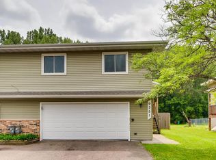 9351 Bass Creek Cir N, Minneapolis, MN 55428