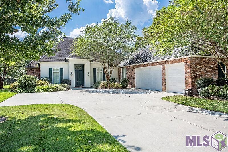1st image of 37371 Cypress Alley Ave