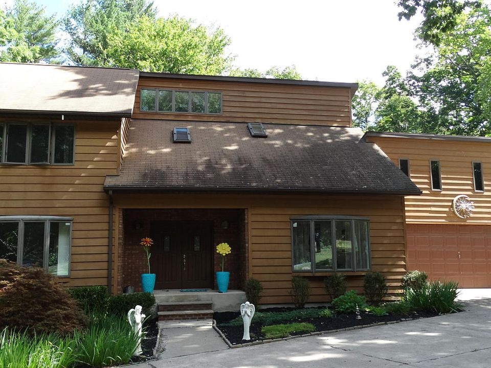 401 Upper Demunds Rd, Dallas, PA 18612 Zillow