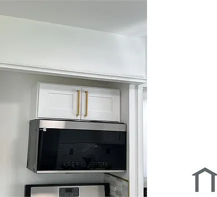 3 bed, 1266 sqft, $2,339 — Photo 4