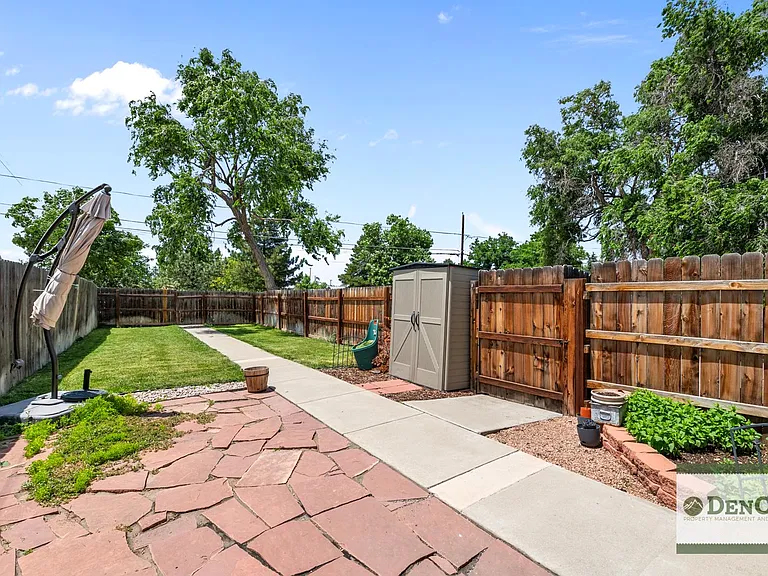 2401 S Bannock St — Photo 21