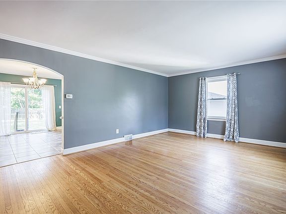 5th image of 70 Highwood Rd