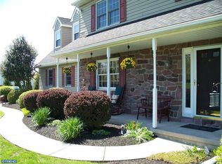 2295 Skyview Ln, Harleysville, PA 19438