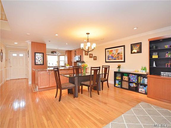 2nd image of 1425 Jerusalem Ave APT 21