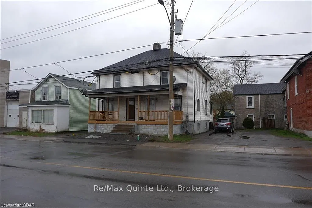 3 bed, $2,300 — Photo 4