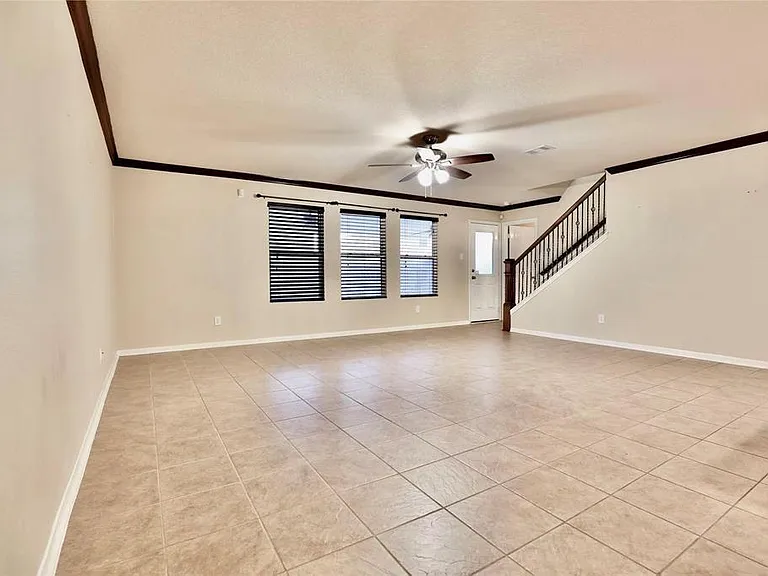 3503 Barkers Crossing Ave — Photo 3