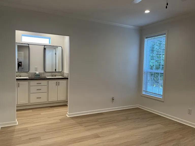 24300 Airport Rd #86 — Photo 8