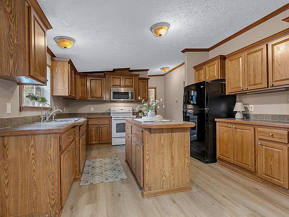 4th image of 27331 Honey Hill Rd