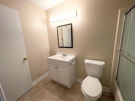 4th image of 903 Piedmont Pl #5-1