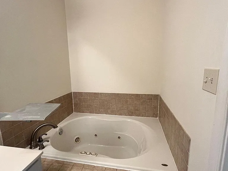 17367 Kildare Ln — Photo 17