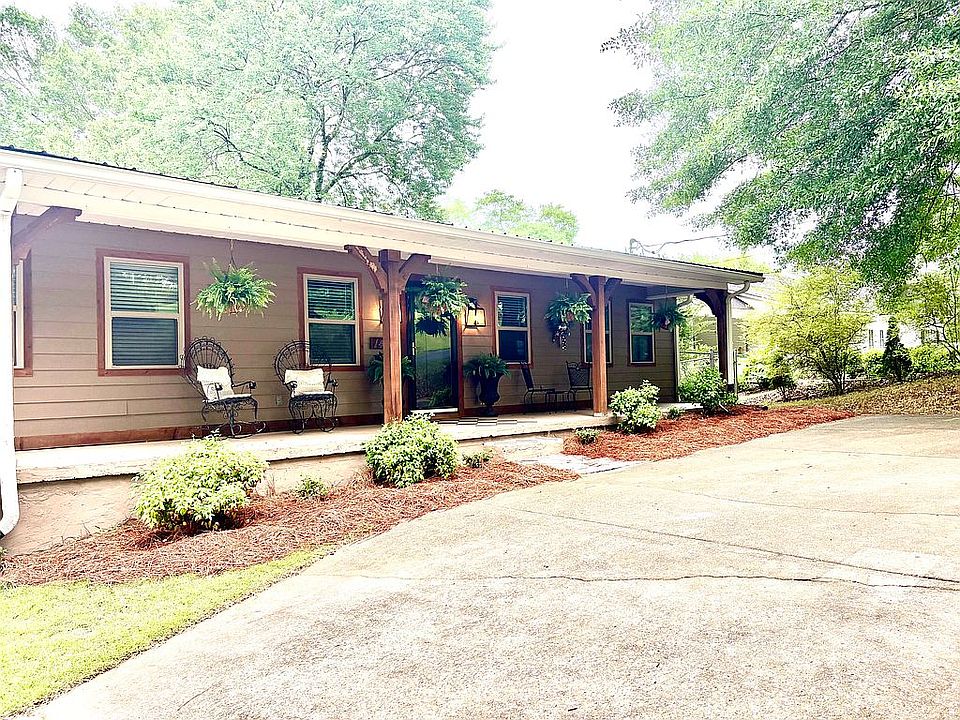 1st image of 144 Villa Rd