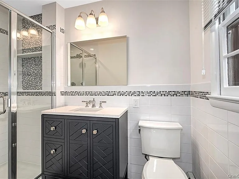 74 Edgewood Rd — Photo 13