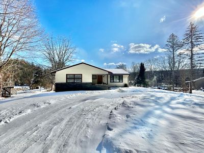 100 Hickory Ln, Hawley, PA, 18428