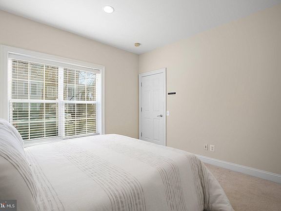 4th image of 14860 Potomac Branch Dr