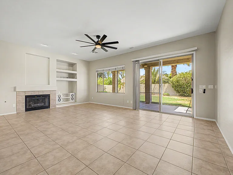 1292 W Longhorn Dr — Photo 12