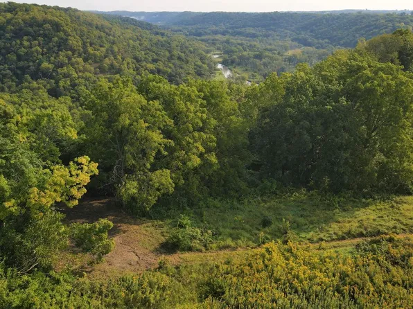 000 SKYVIEW LANE, Eastman, WI 54626