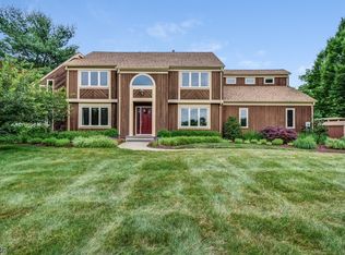 3 Chamberlain Rd, Flemington, NJ 08822