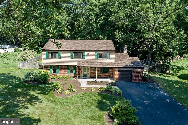 1st image of 74 Ann Dr