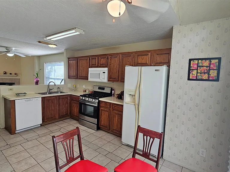 21435 Park Mill Ln — Photo 15