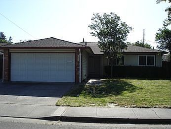 2nd image of 2426 Harbor Ct