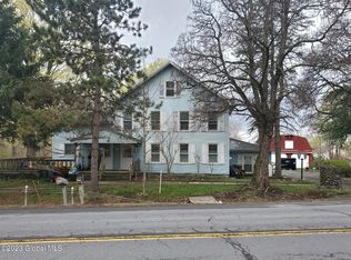 1013 State Highway 351, Troy, NY 12140