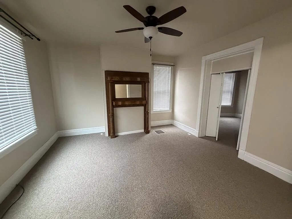 1 bed, 1.0 bath, 755 sqft, $820 — Photo 3