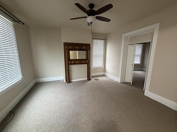 3rd image of 146 Edgington Ln