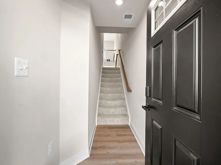 9019 Belinda Blvd — Photo 7
