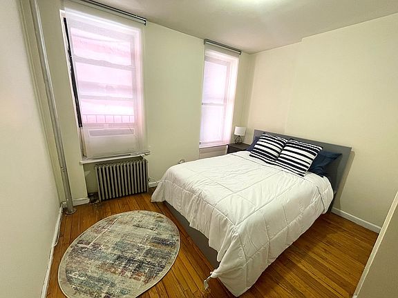 2nd image of 519 W 48th St APT 2