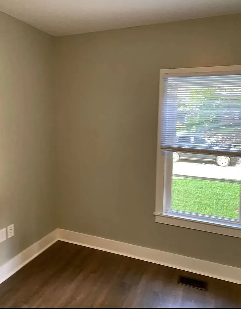 624 S Fess, Apt 1 is a charming 2 bedroom /2 bath unit — Photo 4