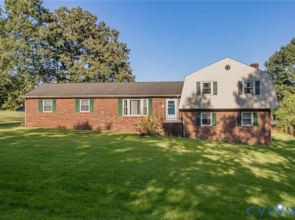 1715 Davis Ln, Hopewell, VA 23860
