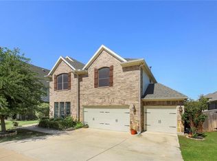 408 Aylesbury Ct, Roanoke, TX 76262