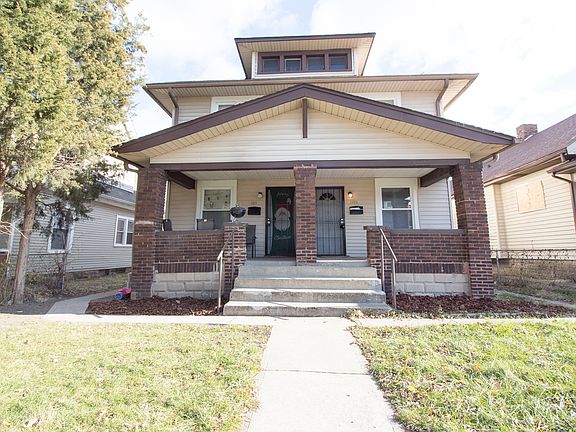 2nd image of 1109 N Parker Ave